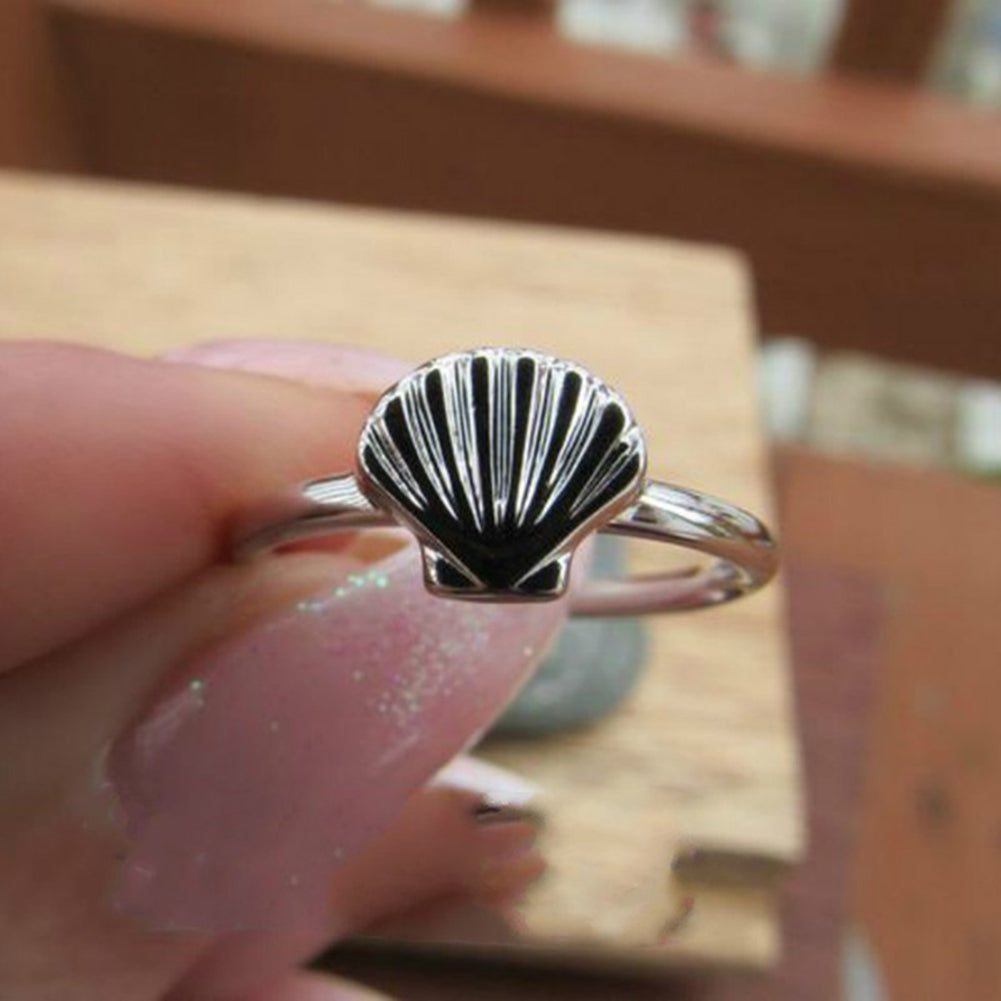 Antique Sea Shell Finger Ring