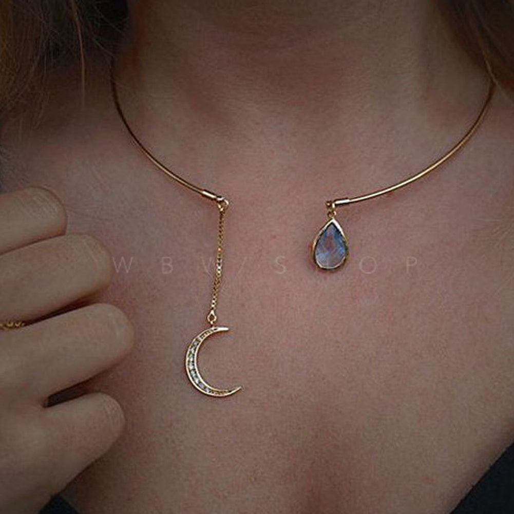 Fashion Choker Rhinestone Moon Pendant